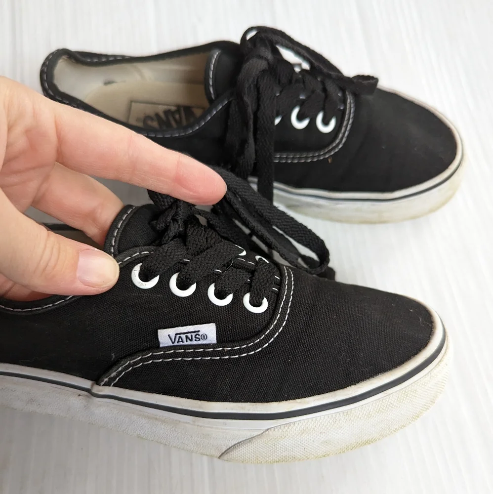 VANS authentic traditional black canvas skate shoes sneakers